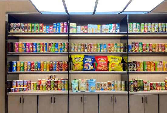 Yummy Snack and Potato Chips Snacks of Halal Canned Food (ISO/HACCP/BRC/FDA/HALAL APPROVED)